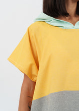 Φόρτωση εικόνας στο εργαλείο προβολής Συλλογής, Poncho Menton Bumblebee