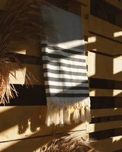 Φόρτωση εικόνας στο εργαλείο προβολής Συλλογής, striped grey white black hammam towel made of recycled cotton